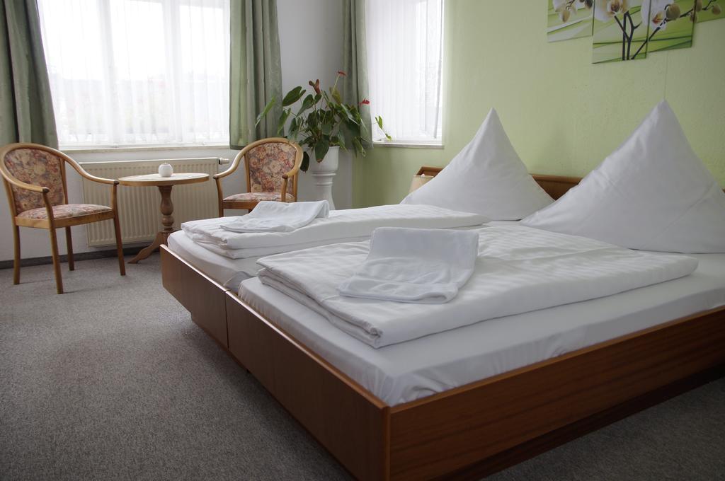 Ratskeller Thum Hotel Kültér fotó