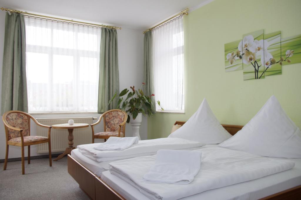 Ratskeller Thum Hotel Kültér fotó