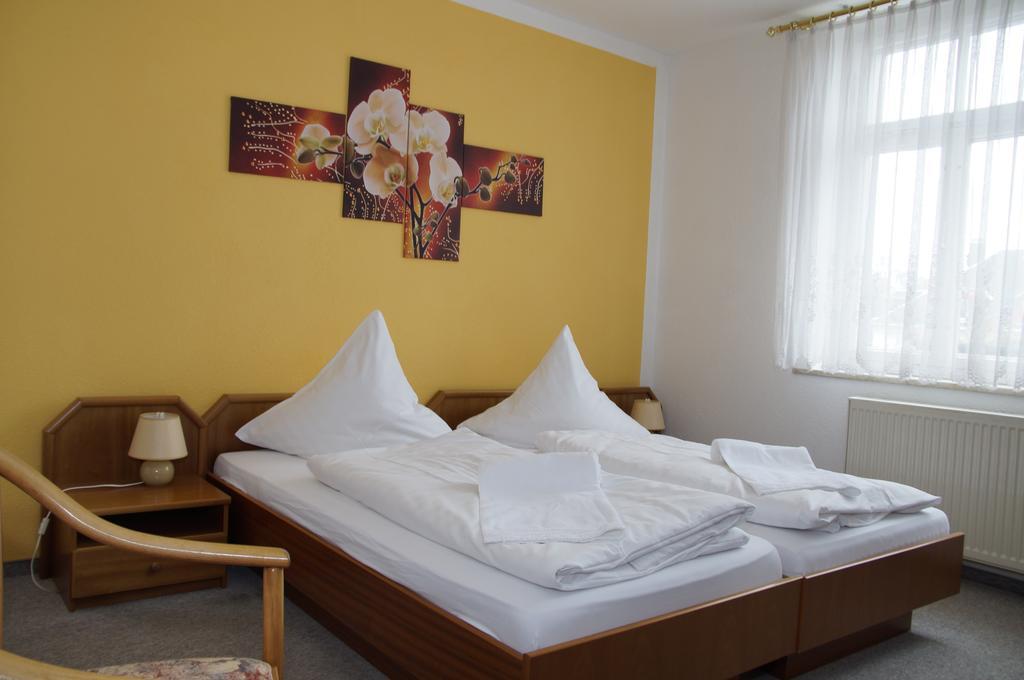 Ratskeller Thum Hotel Kültér fotó
