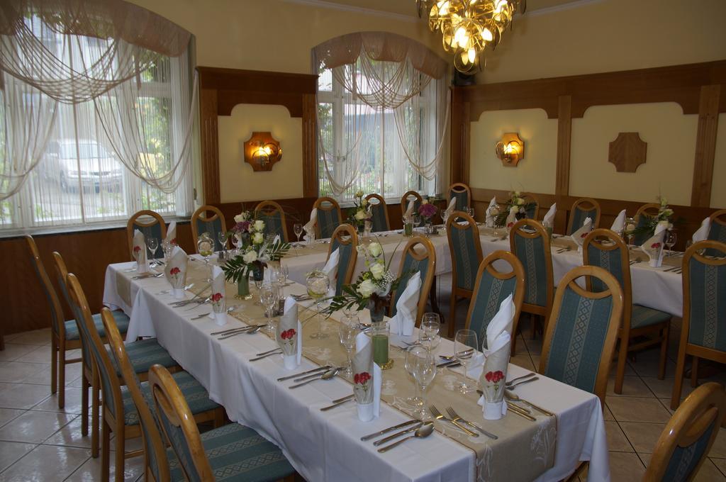 Ratskeller Thum Hotel Kültér fotó