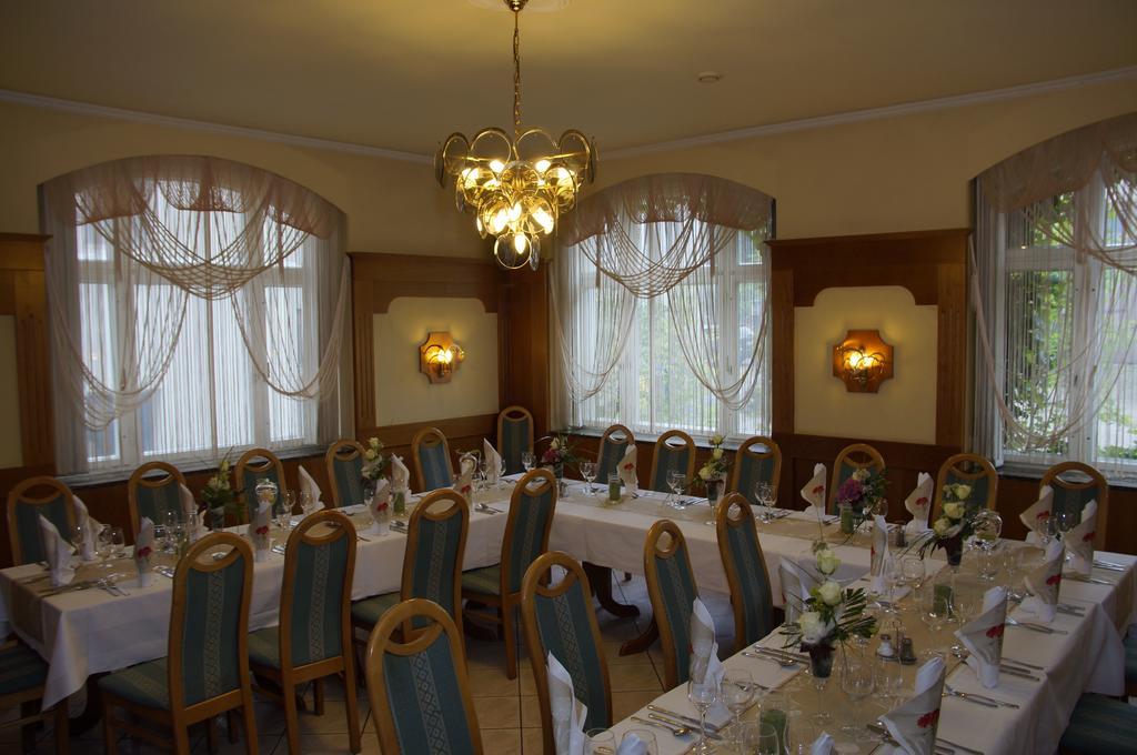 Ratskeller Thum Hotel Kültér fotó
