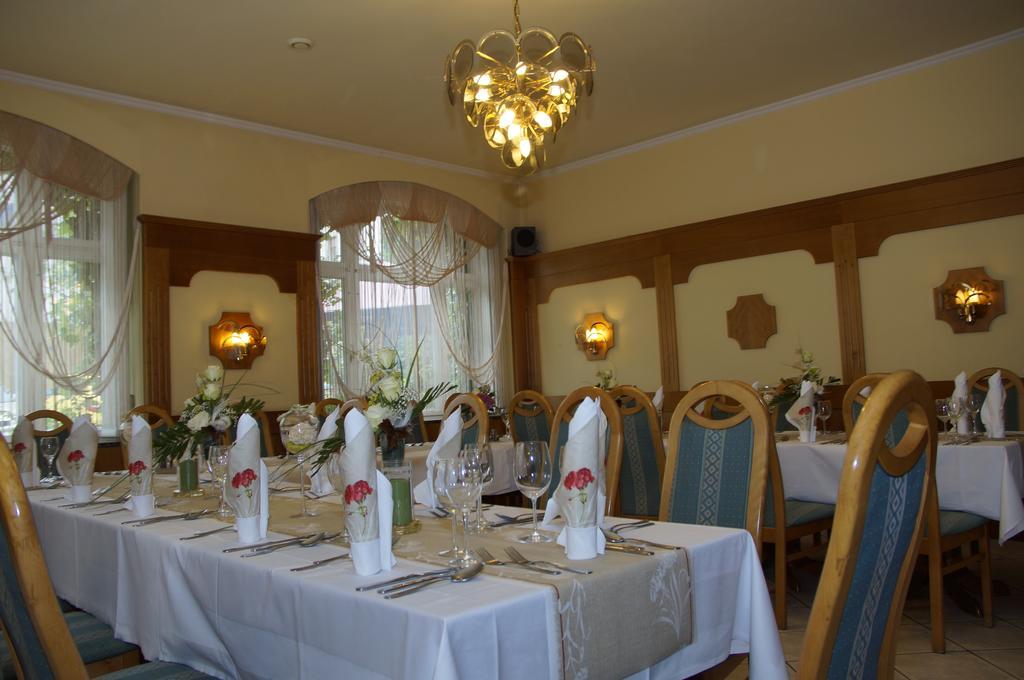 Ratskeller Thum Hotel Kültér fotó