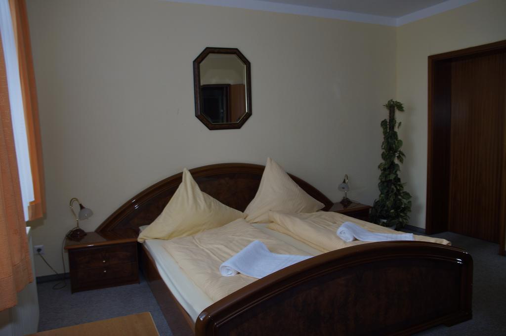 Ratskeller Thum Hotel Kültér fotó